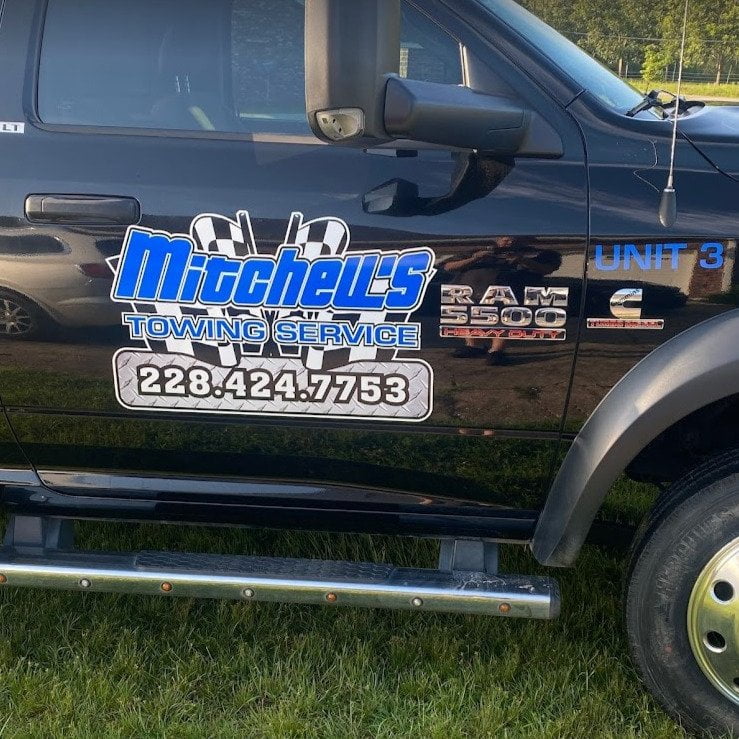 Mitchell's Towing Service Inc (1)